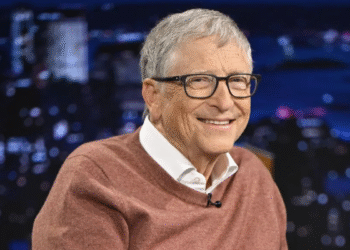 Bill Gates revela segredo sobre celulares que ninguém imaginava