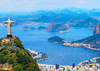 Famosa praia carioca está em vias de sumir para sempre