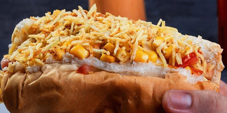 Fim de um clássico: governo proíbe a venda de cachorros-quentes no país