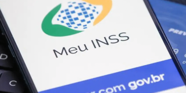 INSS libera crédito extra para 70 mil aposentados