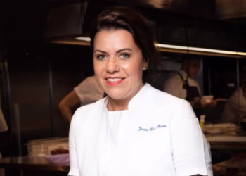 Brasileira ganhou o título de melhor chef de cozinha do planeta, segundo ranking renomado