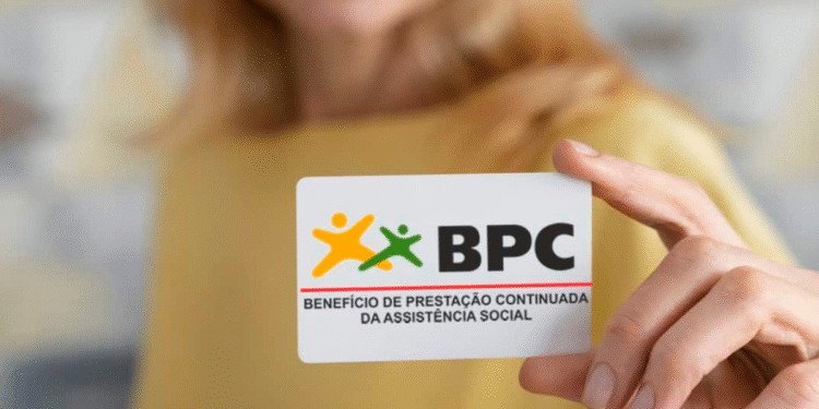 Mudança de regras no BPC pega beneficiários desprevenidos