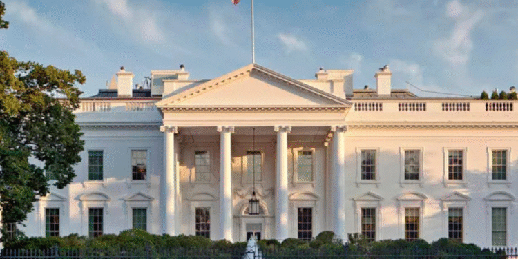 Não é sonho! Casa Branca está liberada e qualquer pessoa pode visitar o Trump, de graça