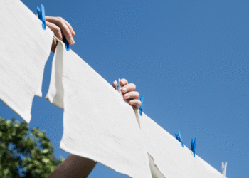 Nem varal nem corda: o truque para secar a roupa úmida em poucos minutos