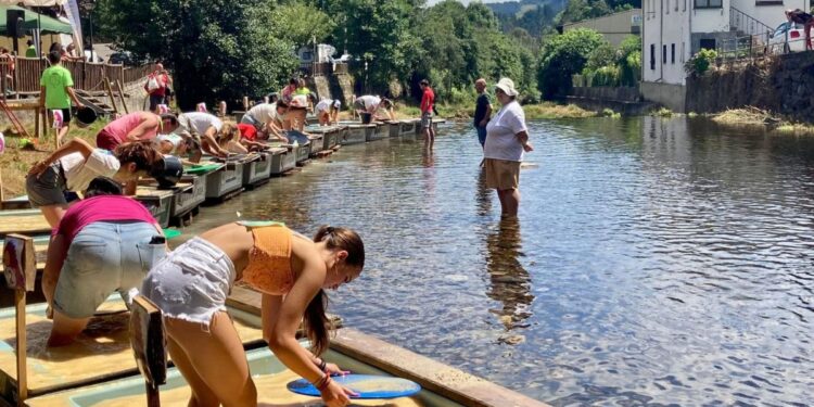 Rio recheado de ouro é encontrado e somente um país pode usar a riqueza