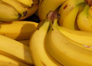 O jeito certo de estocar bananas para que elas nunca mais fiquem pretas