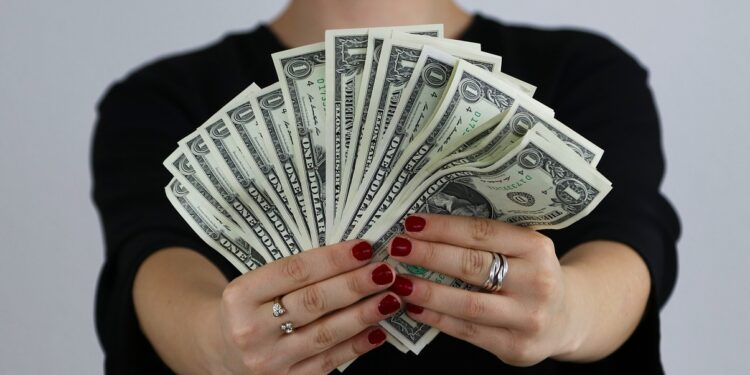 Corra: 23/09 é o último dia para garantir auxílio de R$ 6 mil
