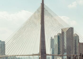 Mudança na lei obriga redução do volume em festas e shows: entenda quem será afetado