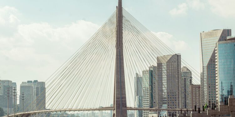 Mudança na lei obriga redução do volume em festas e shows: entenda quem será afetado