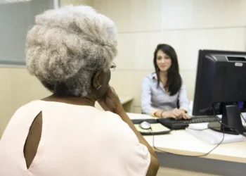 Idosos que não fizeram a Prova de Vida em agosto podem perder a aposentadoria