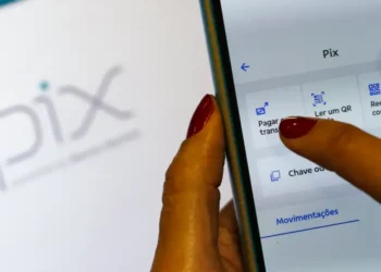 Cuidado: Pix Parcelado pode pesar no bolso e gerar dívidas impagáveis