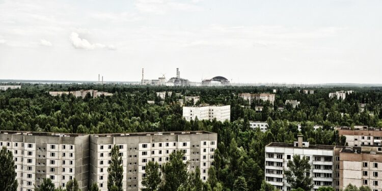 Cientistas criaram solução para fazer Chernobyl voltar a ser uma cidade normal