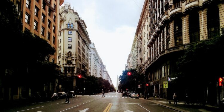 Multa de até R$ 4 milhões ameaça quem desrespeitar nova regra do aluguel