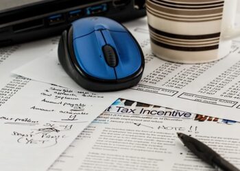 Governo decide elevar o salário mínimo em 7,4%