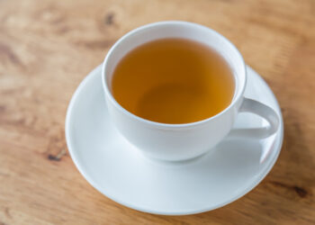 Chá adulterado é suspenso pela Anvisa e lotes são recolhidos de prateleiras