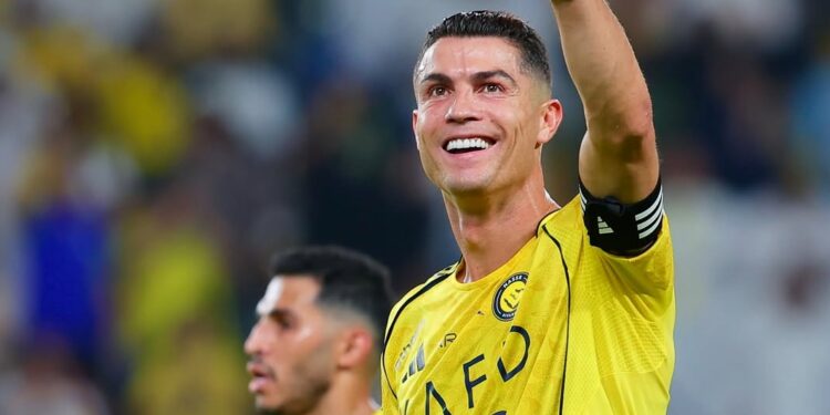 Cristiano Ronaldo fez o que parecia impossível e conquistou algo que nem Messi e Pelé conseguiram