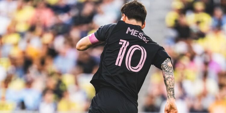 Messi assinou contrato para jogar na cidade em que Neymar reside em luxo de R$ 150 milhões