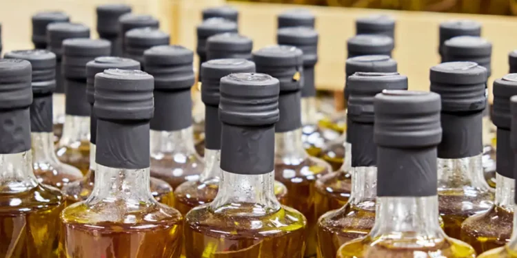 Azeite despenca de preço nos supermercados e brasileiros comemoram