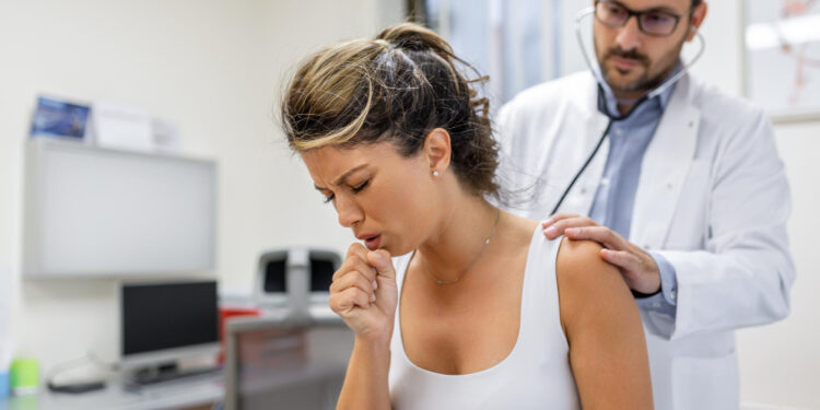 Como saber se sua tosse é um novo sintoma de COVID ou outra coisa