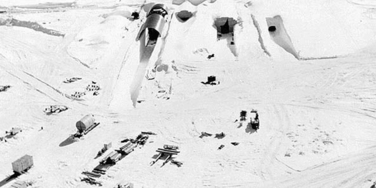 A NASA encontrou um lugar secreto enterrado no gelo da Groenlândia