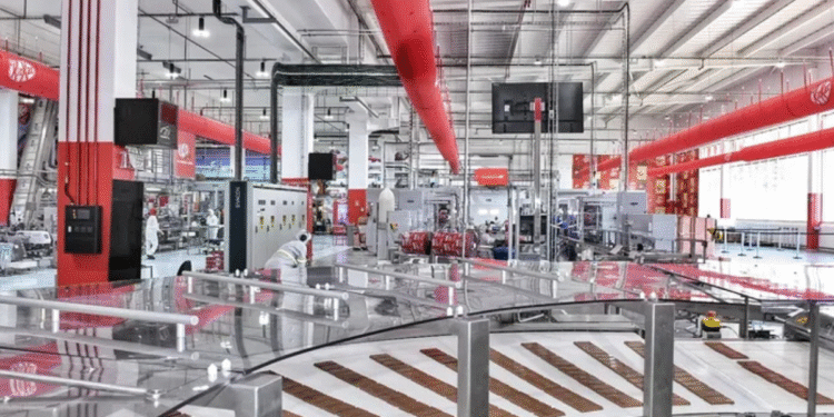 Amantes de KitKat comemoram: Brasil ganhou a maior fábrica do mundo