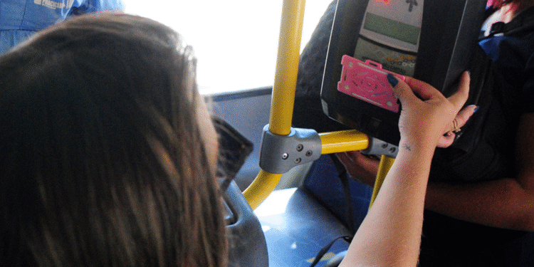 Biometria Facial agora será obrigatória para quem usa Bilhete Único