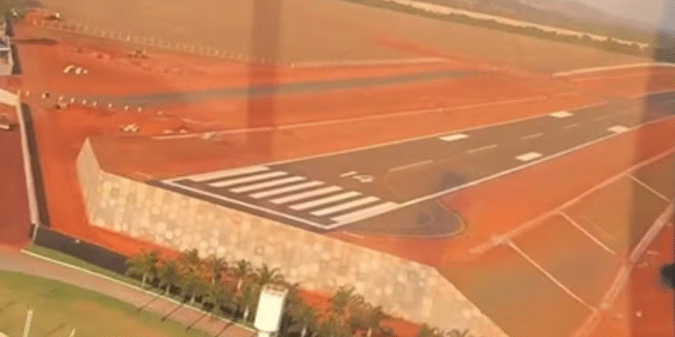 Cantor brasileiro bilionário construiu aeroporto próprio em sua casa