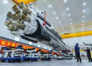 EUA estão tremendo de medo com o novo foguete apresentado pela China