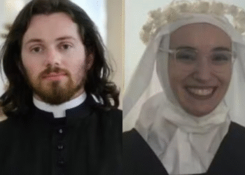 Esses 2 jovens largaram o convento e hoje formam um belo casal