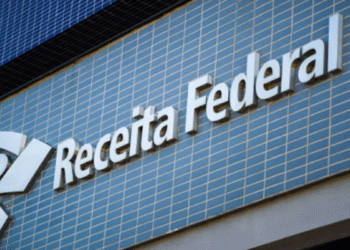 Já pensou em comprar um iPhone por R$ 300? Com o leilão da Receita Federal é possível