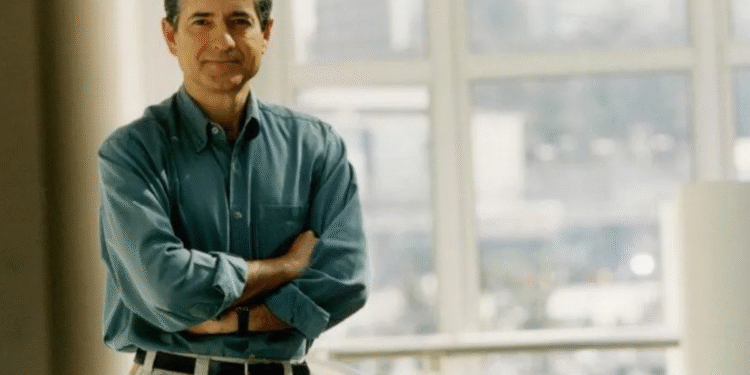 Lendário âncora da Globo deixou a emissora após mais de 40 anos; veja como ele está