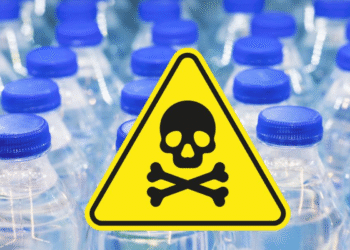 Metanol na água? Prefeitura confirma contaminação e garrafinhas são apreendidas