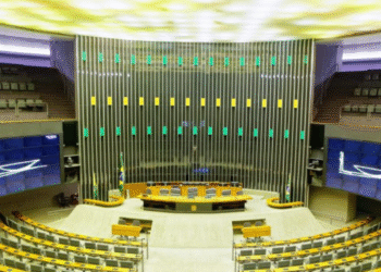 Votação na Câmara vai definir o futuro dos brasileiros hoje (01/10)