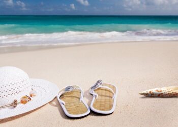 Parece montagem, mas é real: a praia em forma de coração que está enlouquecendo o Brasil