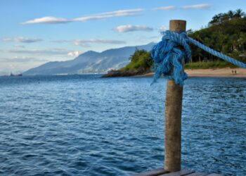 Ilha em São Paulo com 346 km² abriga mais de 300 cachoeiras e 43 praias de tirar o fôlego