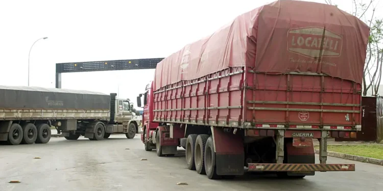 Nova greve? Brasil deve parar mais uma vez por falta de caminhoneiros