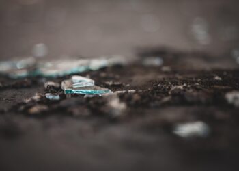 Essa tempestade bizarra faz chover vidro e espalha cheiro de ovo podre