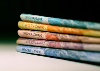 Governo bate o martelo e vai pagar 13º salário do INSS em novembro; veja datas