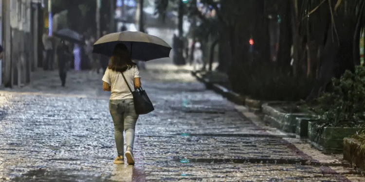 12 estados do Brasil sofrerão com muitas chuvas nesta semana