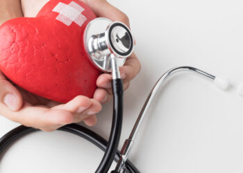 Fruta “baratíssima” ajuda a regular a pressão e reduzir os riscos de infarto