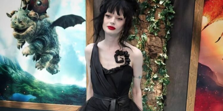 Atriz de filmes lendários passa por cirurgia para amputar sua segunda perna