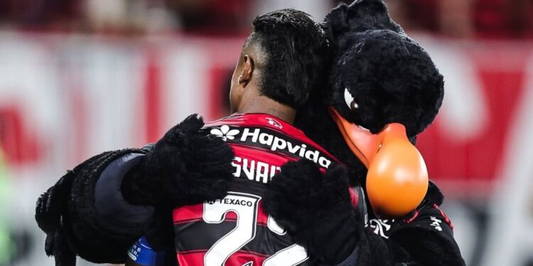 Atacante do Flamengo voltará a jogar após ser absolvido pelo STJD