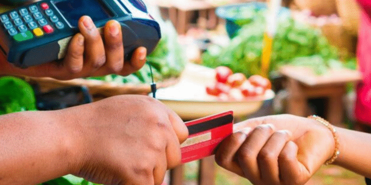 Auxílio-alimentação pode passar para R$ 1.175,00