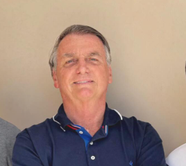 Diretor que criou o filme de Jesus Cristo será o responsável por fazer a biografia de Bolsonaro