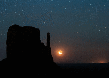 Cientistas estão alertando para fenômeno que vai tomar conta do céu do Brasil nesta quarta-feira (05/11)