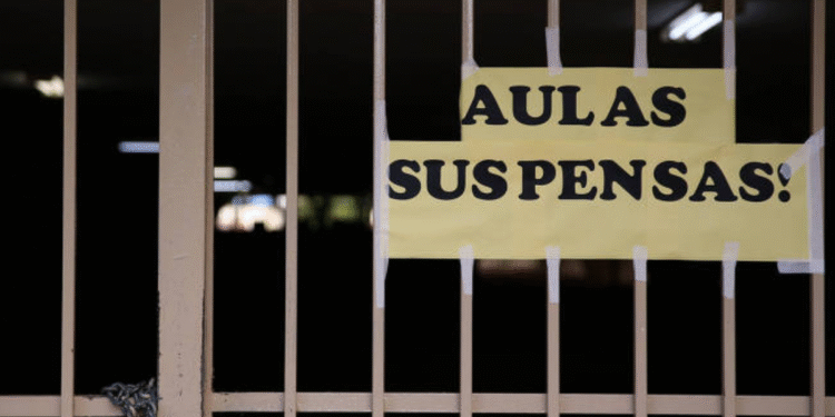 Colégios vão parar no dia 17/11 por motivo que ninguém esperava