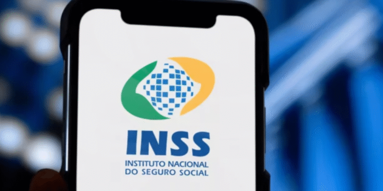 INSS surpreende e atualiza calendário de pagamentos do 13º salário de 2025
