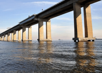 Maior ponte do Brasil tem 13,2km e recebe 150 mil veículos por dia; conheça esse patrimônio histórico que está sendo cobiçado por outros países