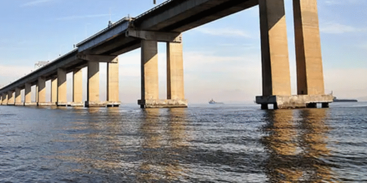 Maior ponte do Brasil tem 13,2km e recebe 150 mil veículos por dia; conheça esse patrimônio histórico que está sendo cobiçado por outros países