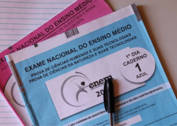 Participar dos dois dias do ENEM rende R$ 200 extra para estudantes desta lista